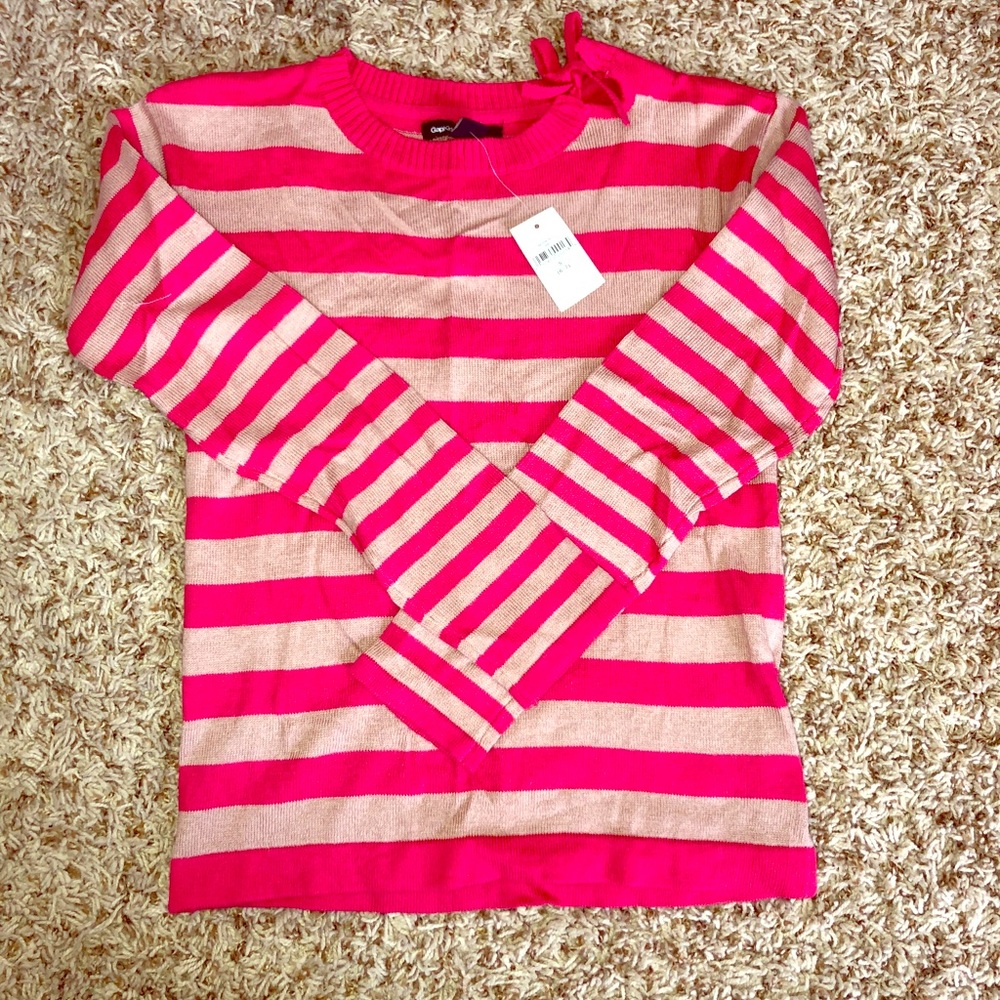 NWT red and tan striped Gap sweater size 6/7